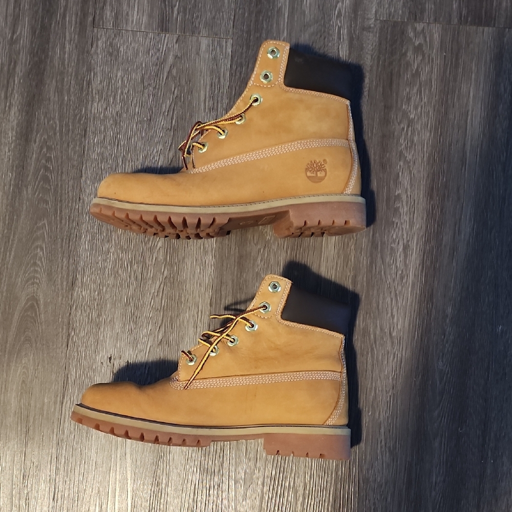 Used Timberland Wheat Nubuck Boots